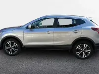 Usado Nissan Qashqai Style Edition 140 CV (102 kW) 2021 Plata diamante (metalizado) SUV