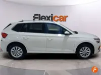 Usado Skoda Kamiq Selection 116 CV (85 kW) 2024 Blanco SUV