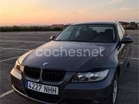 Usado BMW 318 129 CV (94 kW) 2006 Gris / plata Berlina