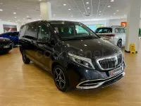 Usado Mercedes V220 Avantgarde 163 CV (119 kW) 2022 Gris / plata Monovolumen