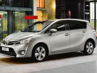 Usado Toyota Verso Active 126 CV (92 kW) 2013 Blanco Monovolumen
