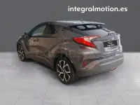 Usado Toyota C-HR Advance 122 CV (89 kW) 2020 Gris / plata SUV
