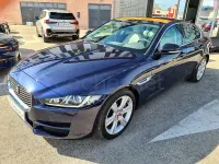 Usado Jaguar XE Prestige 180 CV (132 kW) 2015 Azul Berlina