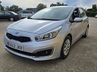 Käytetty Kia Ceed 100 HP (73 kW) 2016 Harmaa Viistoperä