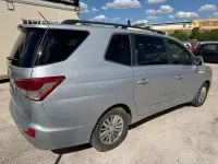 Usado SsangYong Rodius 178 CV (130 kW) 2017 Gris / plata Monovolumen