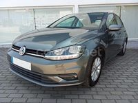 Usado VW Golf VII Advance 115 CV (84 kW) 2019 Gris / plata Berlina