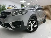Usado Peugeot 5008 Allure 131 CV (96 kW) 2018 Gris SUV