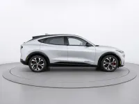 Usado Ford Mustang Mach-E 258 kW (351 CV) 2022 Gris SUV