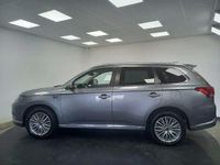 Usado Mitsubishi Outlander Edition 211 CV (155 kW) 2019 Gris SUV