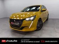 Usado Peugeot 208 Active 102 CV (75 kW) 2021 Amarillo Utilitario