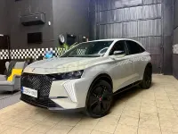 Usado DS Automobiles DS7 Crossback Performance 130 CV (95 kW) 2023 Gris / plata SUV