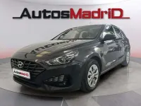 Usado Hyundai i30 110 CV (80 kW) 2021 Gris Utilitario