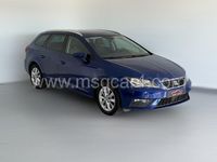 Usado Seat Leon Style 110 CV (80 kW) 2018 Azul Familiar