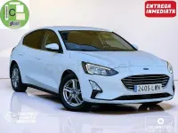 Usado Ford Focus Trend 120 CV (88 kW) 2022 Blanco Berlina
