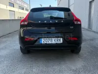 Usado Volvo V40 Kinetic 115 CV (84 kW) 2018 Negro Berlina