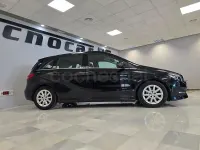 Usado Mercedes B180 109 CV (80 kW) 2017 Negro Utilitario