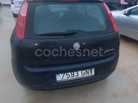 Usado Fiat Punto Dynamic 95 CV (69 kW) 2009 Negro Berlina