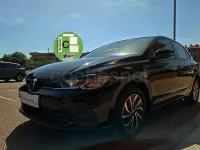 Usado VW Polo Life 95 CV (69 kW) 2022 Negro Utilitario