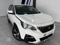 Usado Peugeot 3008 Allure 130 CV (95 kW) 2017 Blanco SUV