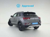 Usado VW T-Roc 116 CV (85 kW) 2025 Gris SUV