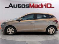 Usado Hyundai i20 101 CV (74 kW) 2022 Gris Berlina