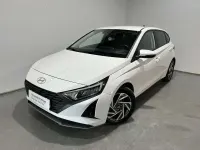 Usado Hyundai i20 80 CV (58 kW) 2025 Blanco Utilitario