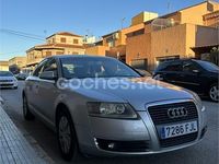 Usado Audi A6 140 CV (102 kW) 2006 Gris / plata Berlina