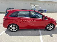 Usado Mercedes B180 109 CV (80 kW) 2015 Rojo Monovolumen
