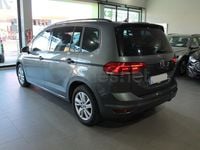 Usado VW Touran Business 122 CV (89 kW) 2021 Gris / plata Monovolumen