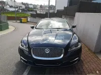 Usado Jaguar XJ Luxury 275 CV (202 kW) 2010 Azul Berlina
