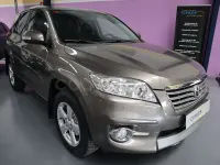 Usado Toyota RAV4 Executive 150 CV (110 kW) 2012 Marrón SUV