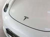 Używany Tesla Model 3 350 kW (476 KM) 2022 Biały Sedan/Limuzyna