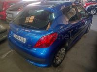 Usado Peugeot 207 70 CV (51 kW) 2007 Azul Berlina