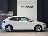 Usado Audi A3 Attraction 105 CV (77 kW) 2011 Blanco Utilitario