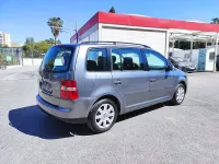 Usado VW Touran Advance 100 CV (73 kW) 2004 Gris / plata Monovolumen