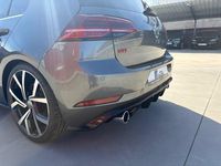 Usado VW Golf VII GTI 230 CV (169 kW) 2018 Gris / plata Berlina