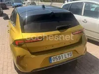 Usado Opel Astra Ultimate 130 CV (95 kW) 2022 Amarillo Utilitario