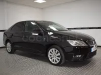 Usado Seat Toledo Reference 105 CV (77 kW) 2013 Negro Utilitario