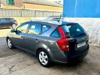 Begagnad Kia Ceed Plus 90 HK (66 kW) 2012 Grå Halvkombi