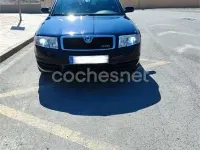 Usado Skoda Superb Comfort 130 CV (95 kW) 2004 Azul Berlina
