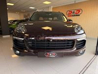 Usado Porsche Cayenne S Platinum Edition 385 CV (283 kW) 2017 Marrón SUV