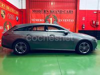 Usado Mercedes CLA200 Shooting Brake 150 CV (110 kW) 2019 Gris / plata Familiar