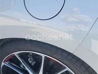 Usado Toyota Yaris Hybrid Plus 130 CV (95 kW) 2024 Gris / plata Berlina