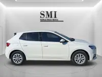 Usado Skoda Fabia Selection 95 CV (69 kW) 2024 Blanco Utilitario