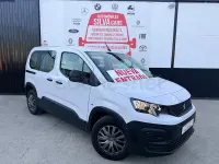 Usado Peugeot Rifter Allure 100 CV (73 kW) 2023 Blanco Monovolumen