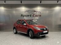 Usado Dacia Sandero Stepway 85 HP (62 kW) 2012 Vermelho Sedan
