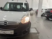 Usado Opel Combo Expression 90 CV (66 kW) 2014 Blanco Monovolumen