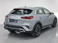Usado Kia XCeed 141 CV (103 kW) 2023 Gris / plata SUV