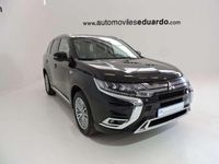 Usado Mitsubishi Outlander P-HEV 224 CV (164 kW) 2021 Negro SUV