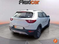 Usado Kia Stonic 84 CV (61 kW) 2024 Blanco SUV